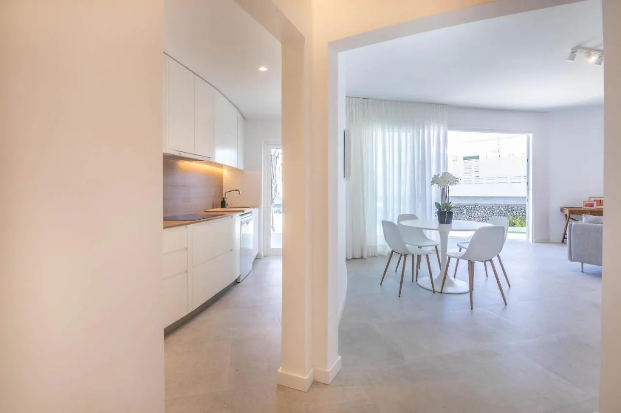 Apartment Amplia Y Comoda Con Terraza Y Vistas Al Mar San Bartolome de Tirajana  Spain