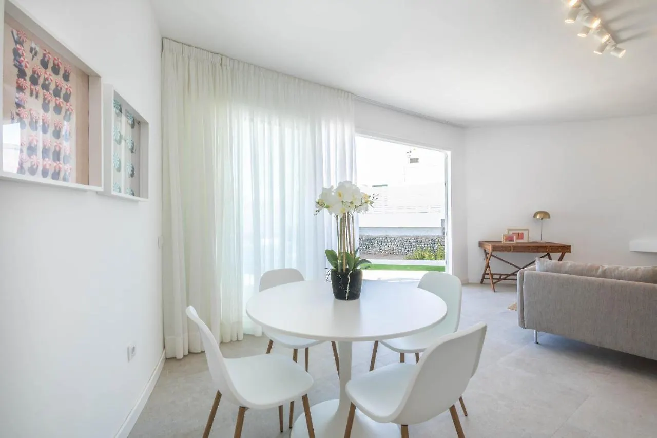 Amplia Y Comoda Con Terraza Y Vistas Al Mar San Bartolome de Tirajana  Apartment